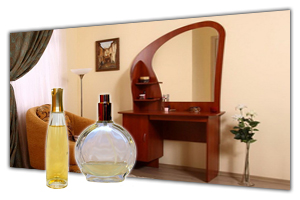 Туалетные столики в спальню в интернет-магазине в СПб. У нас можно недорого купить туалетный стол с зеркалом. Прикроватные столики для спальни, каталог - цены, фото, прайс лист. Продажа и заказ в Санкт Петербурге. Стоимость доставки, сборка мебели. Мебельная Симфония.